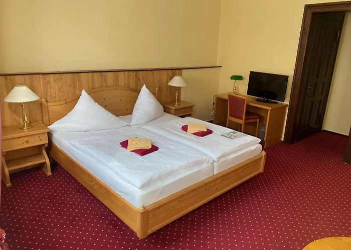 Garni Am Dippeplatz Gæstehus 3*